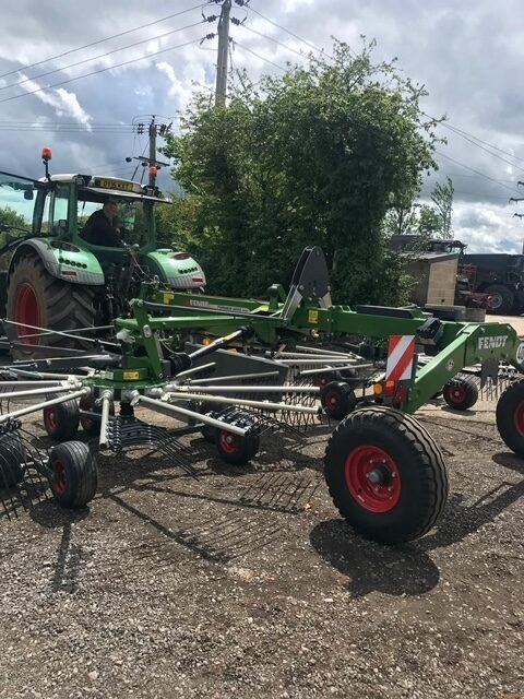 FE000282 NEW FENDT FORMER 8055 PRO RAKE