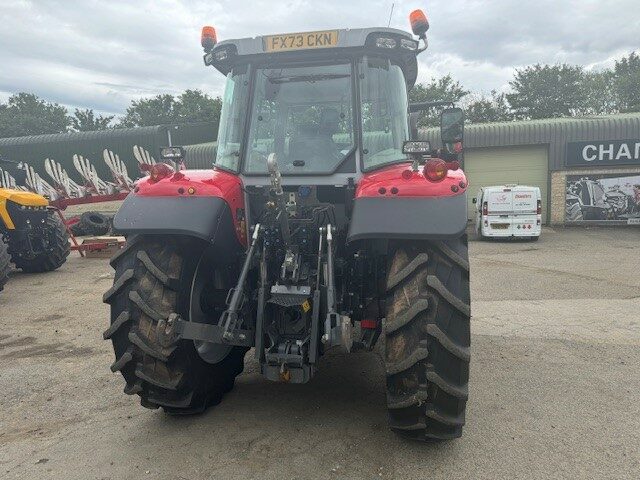 MA005044 DEMO MFS.145ESD4 4WD TRACTOR
