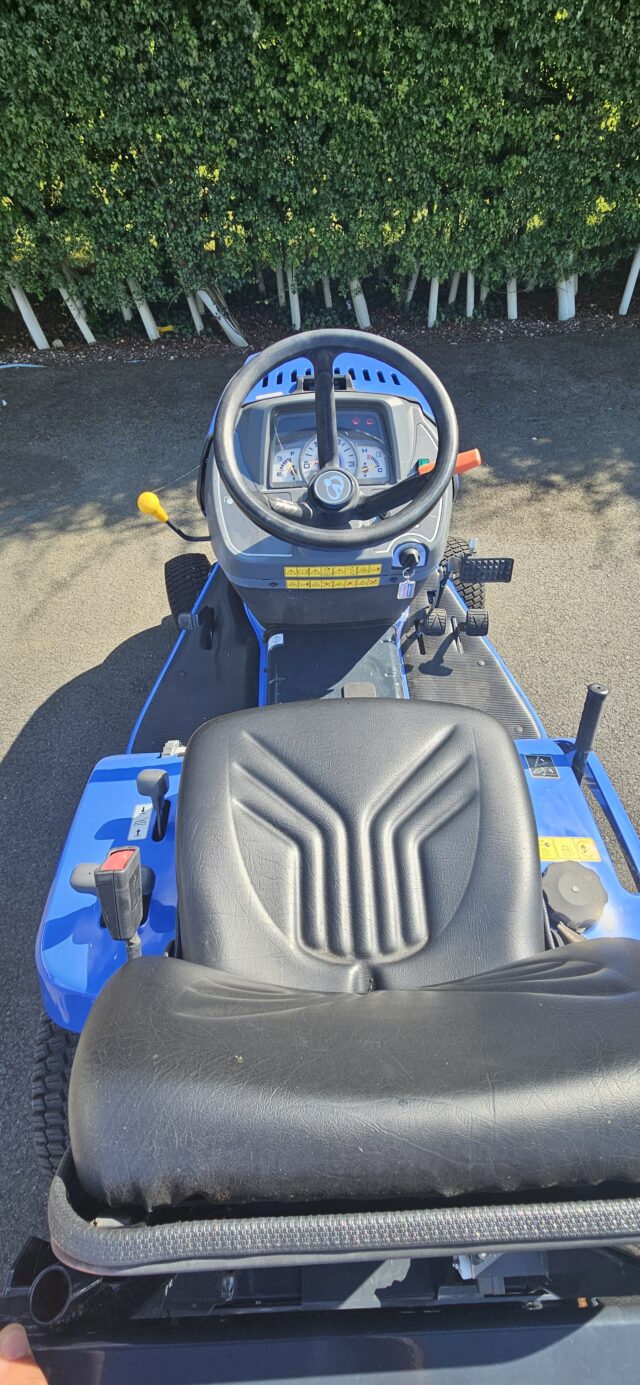 7M006142 NEW ISEKI SXG323 RIDE ON MOWER