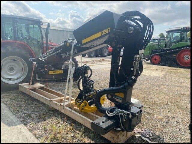 AM000624 NEW KESLA OYJ 326T CRANE.