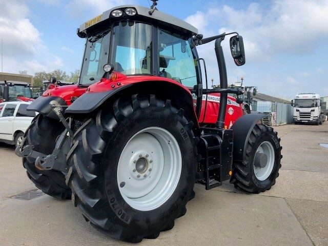 T8010070 2020 Massey Ferguson 7718S Efficient Dyna 6 4WD Tractor