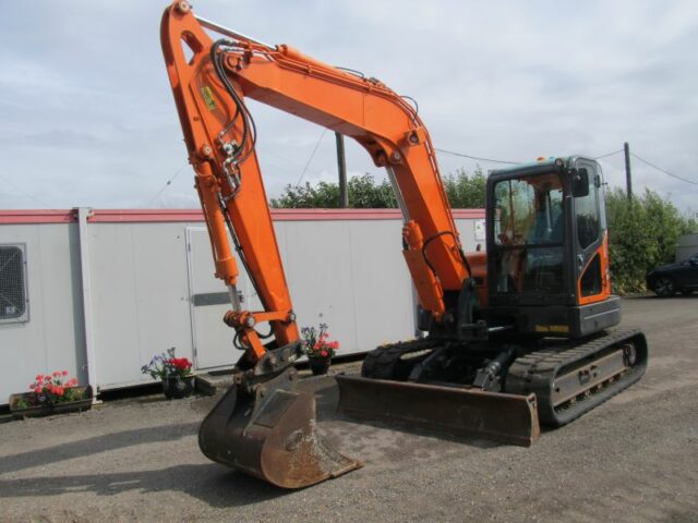 Doosan DX85R-3 Excavator