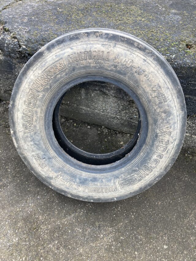 Tyre 9.00-16