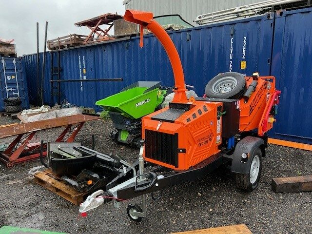 2M040720 TIMBERWOLF TW230HB WOODCHIPPER