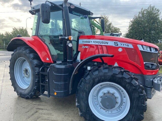 T7016718 2019 Massey Ferguson 7718ESD6 4WD Tractor