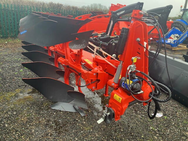 2024 Kuhn Vari-Master 123 Plough