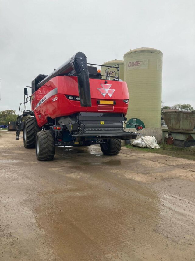 2M040866 MF9380 HYBRID DELTA COMBINE