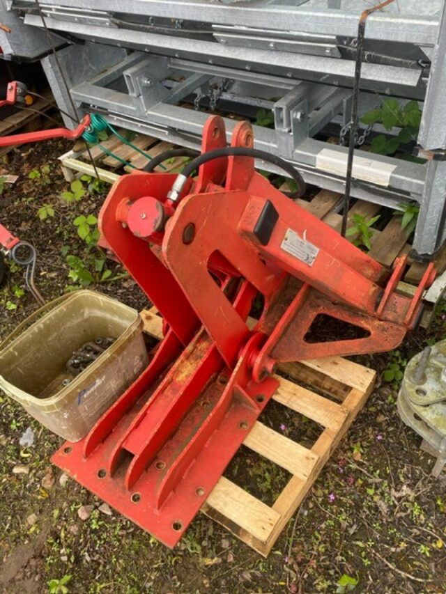 TG000714 2014 Ag Leader AG200 Mounted Dispenser