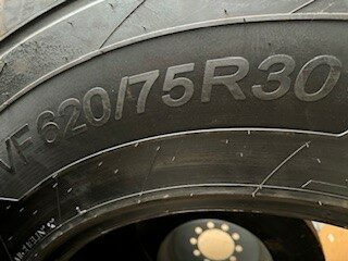 MICHELIN VF620/75R30