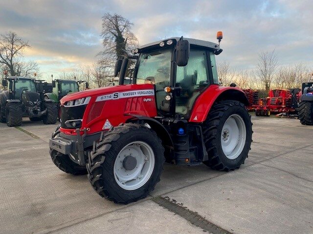 MA705733 2020 MASSEY FERGUSON 6714S ESD6 4WD TRACTOR