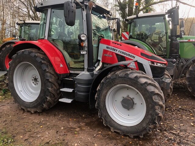T5011491 2021 Massey Ferguson 5S.135 EFD6 4WD Tractor
