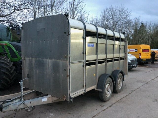 TH000682 2009 IFOR WILLIAMS LIVESTOCK