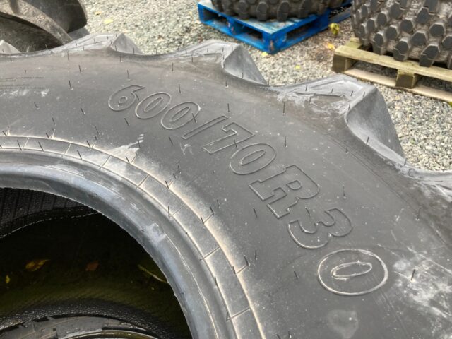 BKT AGRIMAX 600-70 R30