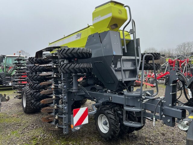 2M040891 NEW Sky 4.00m Maxidrill