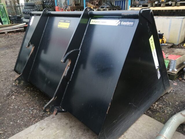 TI000060 – Ex Demo Cherry BK30/80 Bucket