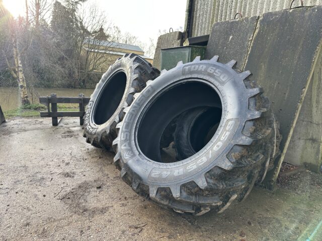 Ascenco Tyres 650/65/R42