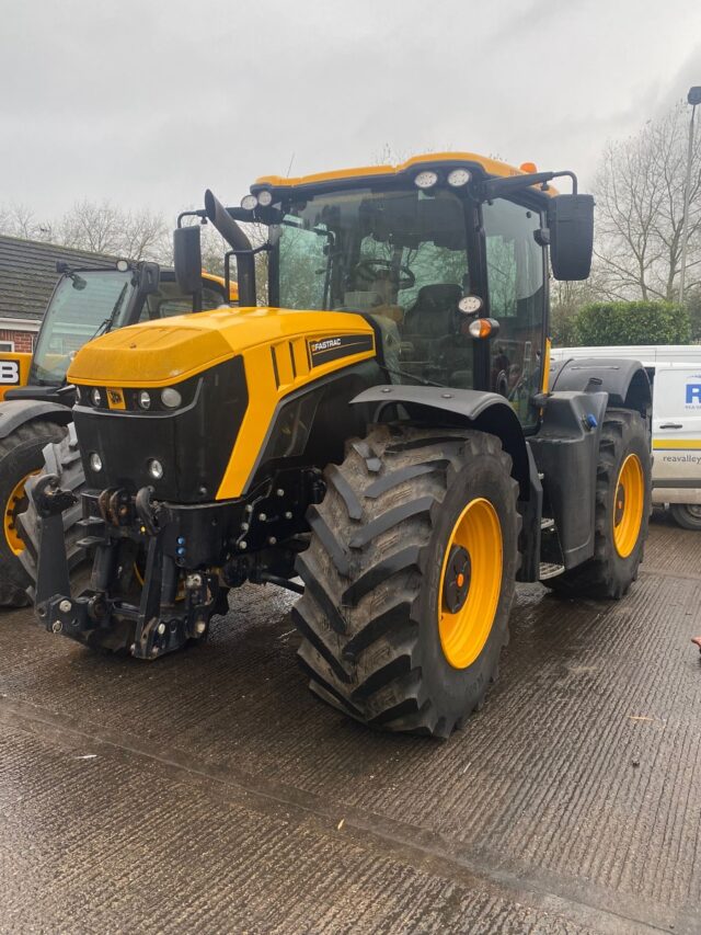 JCB FASTRAC 4220