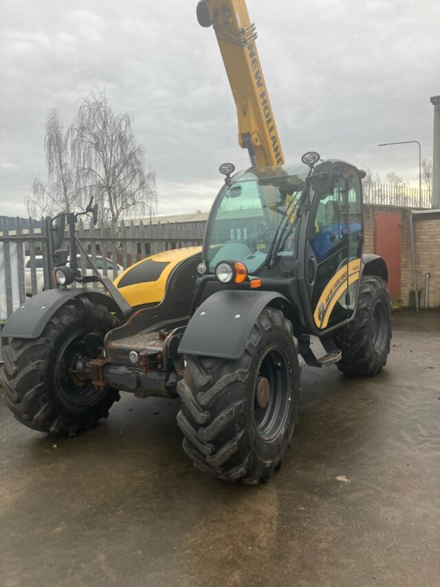 NEW HOLLAND TH6.32S