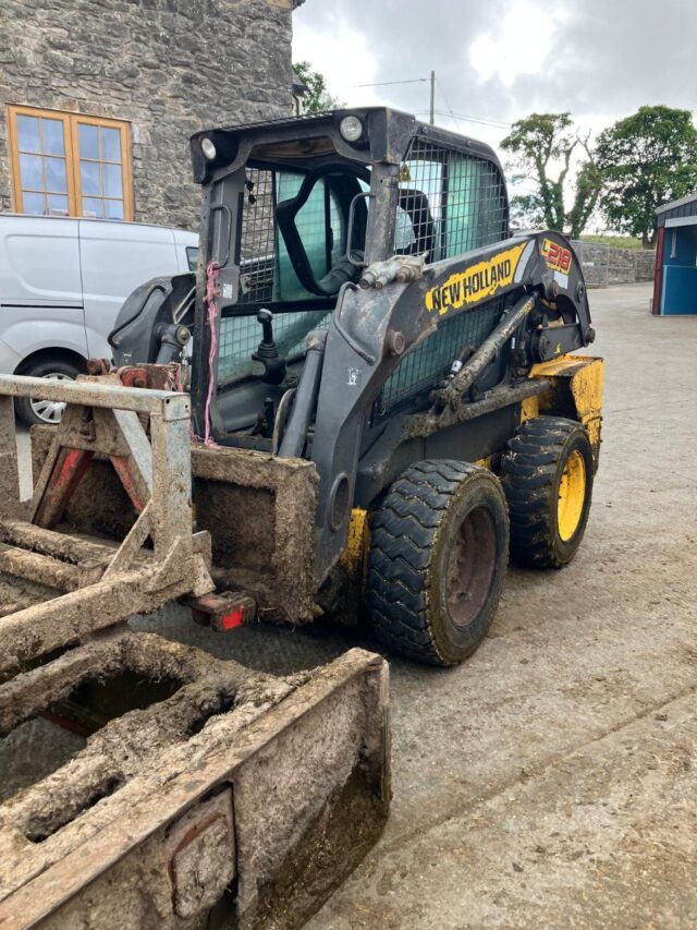 New Holland L218 *Awaiting Prep*