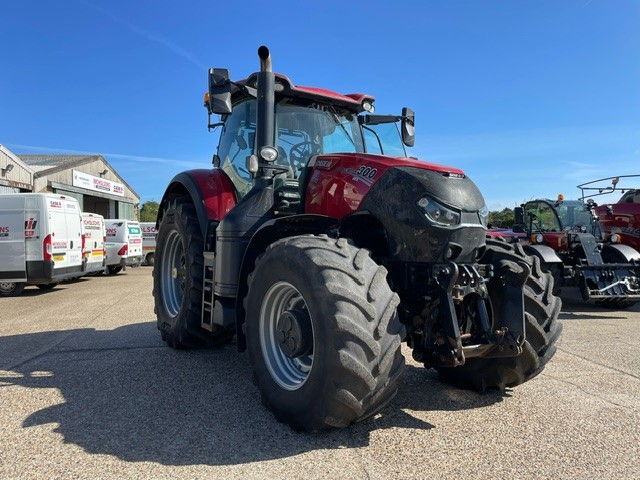 CASE IH Optum 300