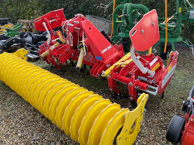 Pottinger Lion 3002