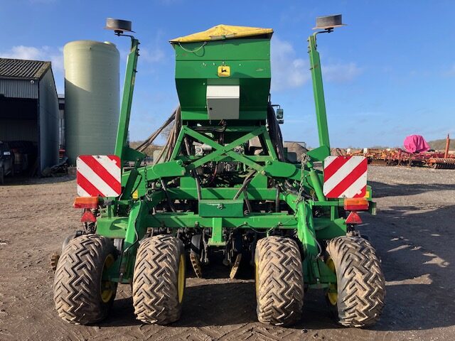 4m JD 750a seed drill