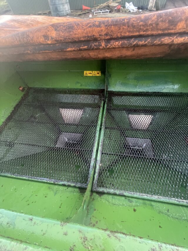 amazone fertiliser spreader