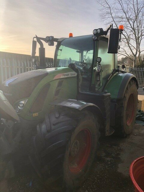 T3004305 2017 FENDT 724 VARIO S4 TRACTOR