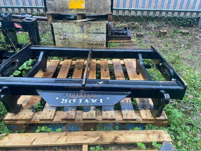 TG001605 TAYLOR ATTACHMENTS BACK PLATE