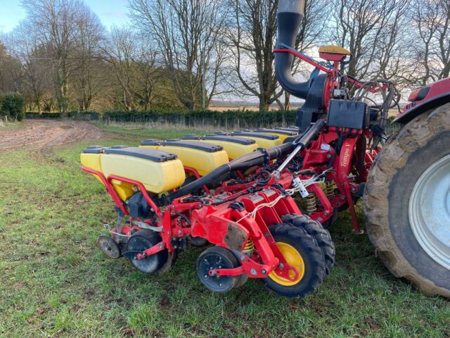 One-2018 Vaderstad Tempo 12 Row drill