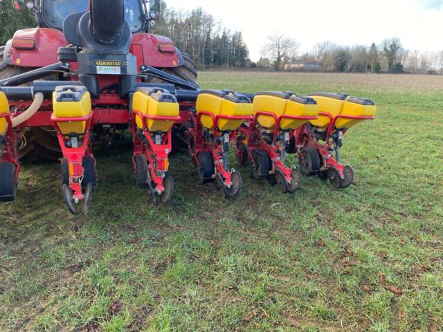 One-2018 Vaderstad Tempo 12 Row drill