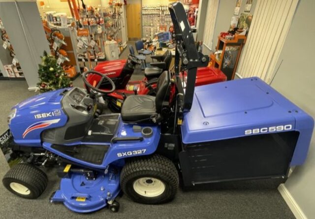 Iseki SXG 327 Low Tip Ride On Diesel Lawn Mower