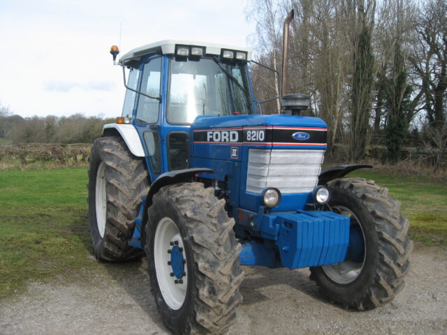 FORD 8210