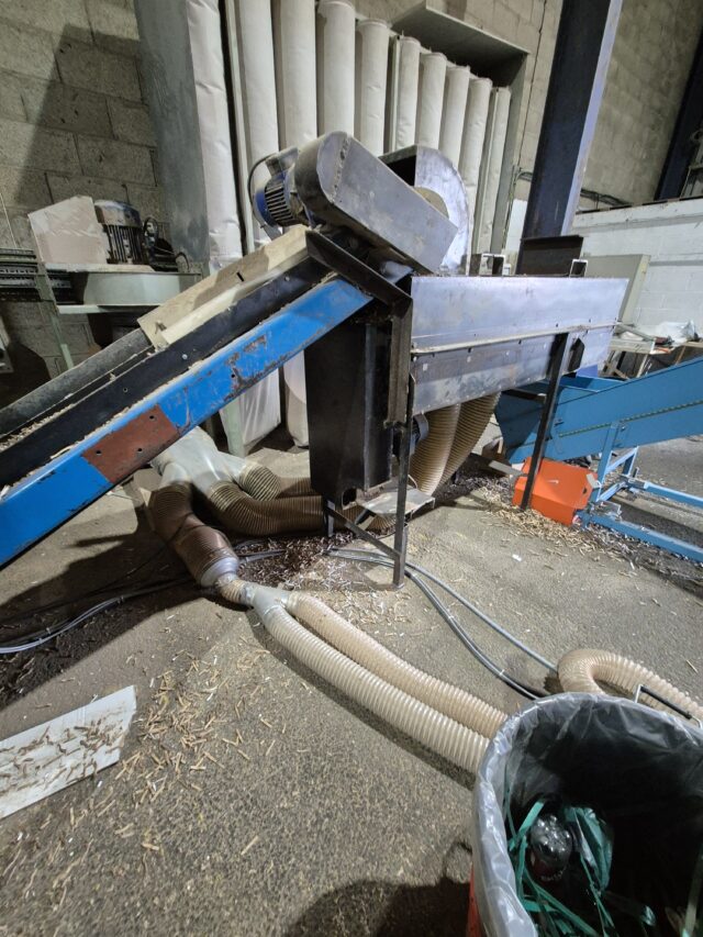 Full Animal Bedding Shredding System