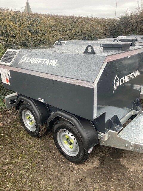 7M006837 CHEIFTAIN 1000 L FUEL BOWSER