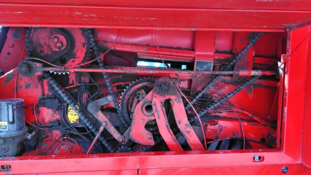 Massey Ferguson 185 baler
