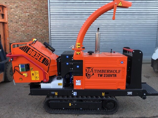 5M003324 TIMBERWOLF TW230VTR WOODCHIPPER