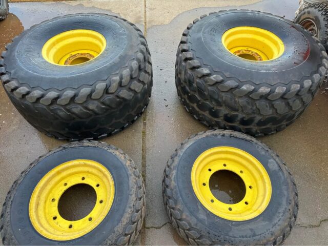John Deere Turf tires and Rims