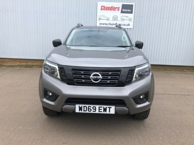 2M040978 NISSAN NAVARA 2.3 N GUARD