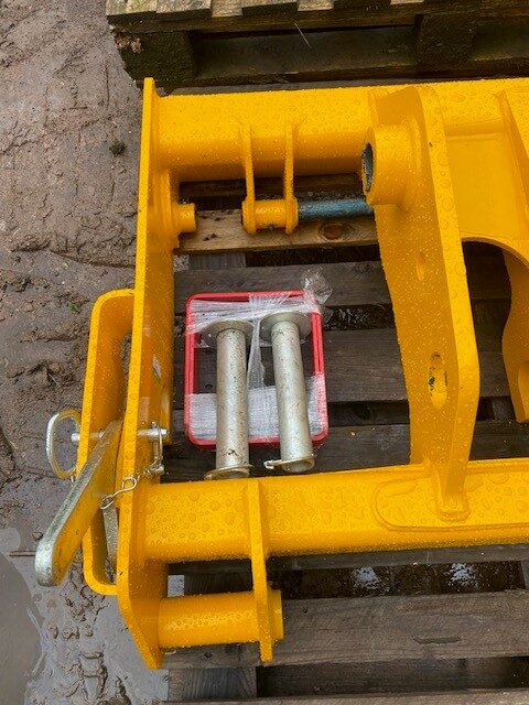 GM36609A NEW JCB HEADSTOCK