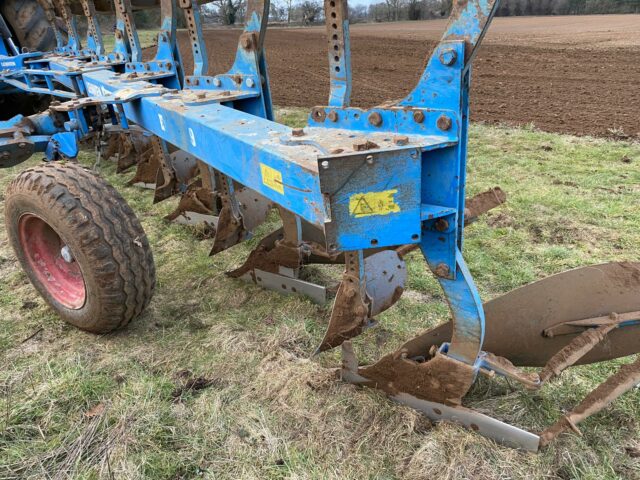 One- 2014 Lemken Europal 9 6 Furrow