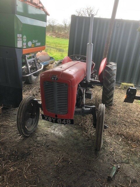AM000734 1959 MF35 2WD TRACTOR