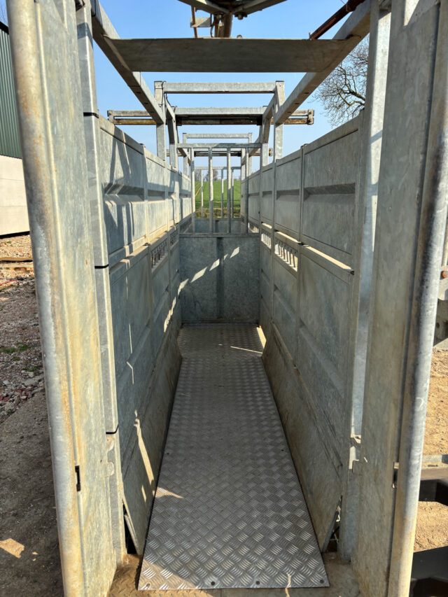 Ritchie Mobile Cattle Crush