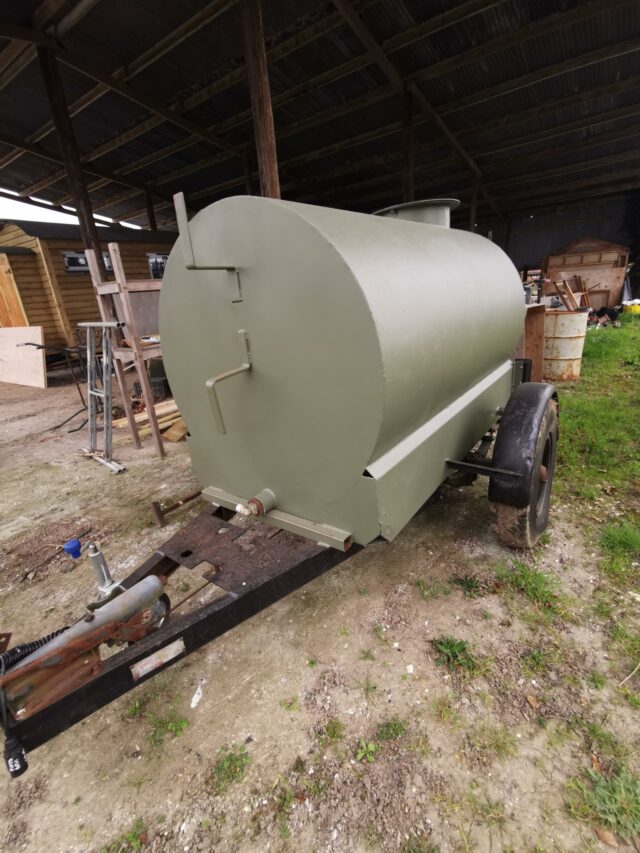 Road Tow 2350L Water Bowser