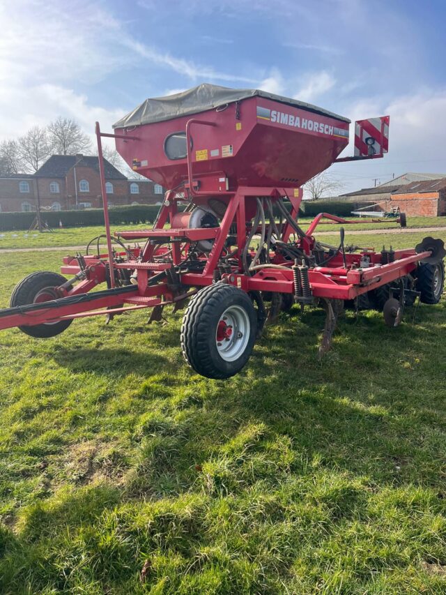 Horsch CO4 4M tine drill.