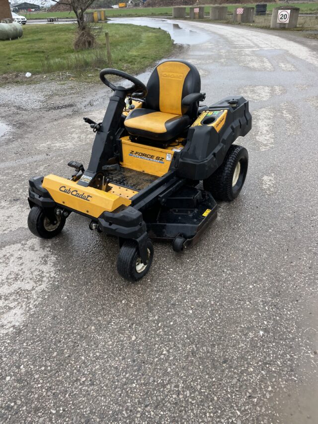 Cub cadet z force ride on mower