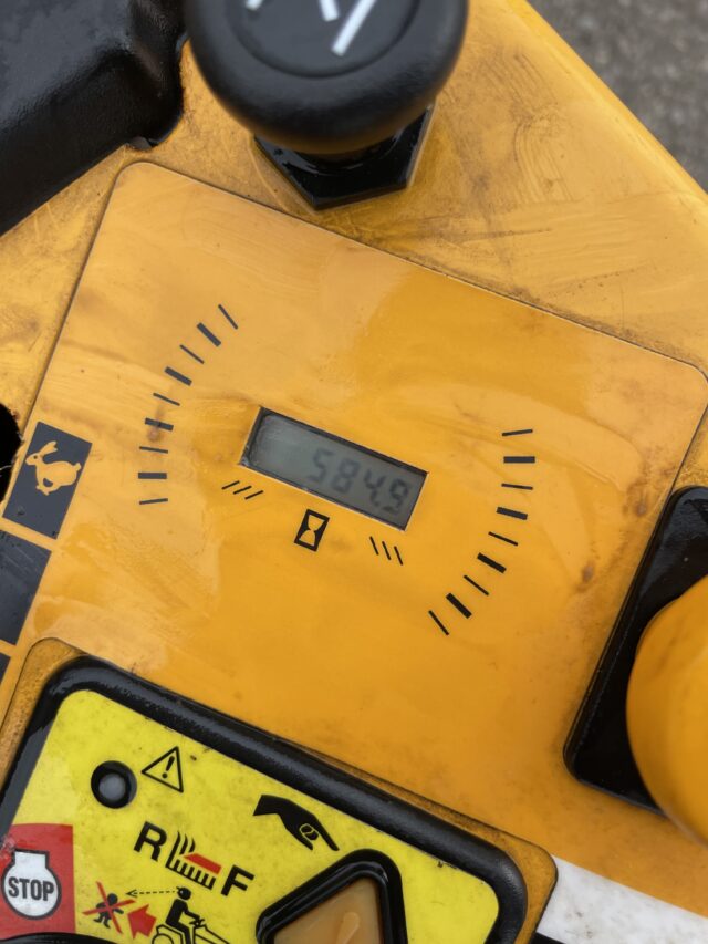 Cub cadet z force ride on mower
