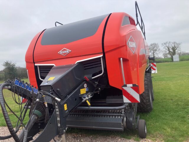 *EX DEMO* KUHN SB 1290 ID SQUARE BALER