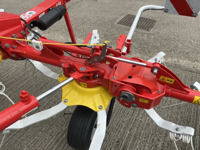 NEW Pottinger HIT 4.54 4 Rotor Tedder For Sale