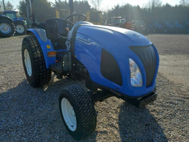 New Holland BOOMER 35